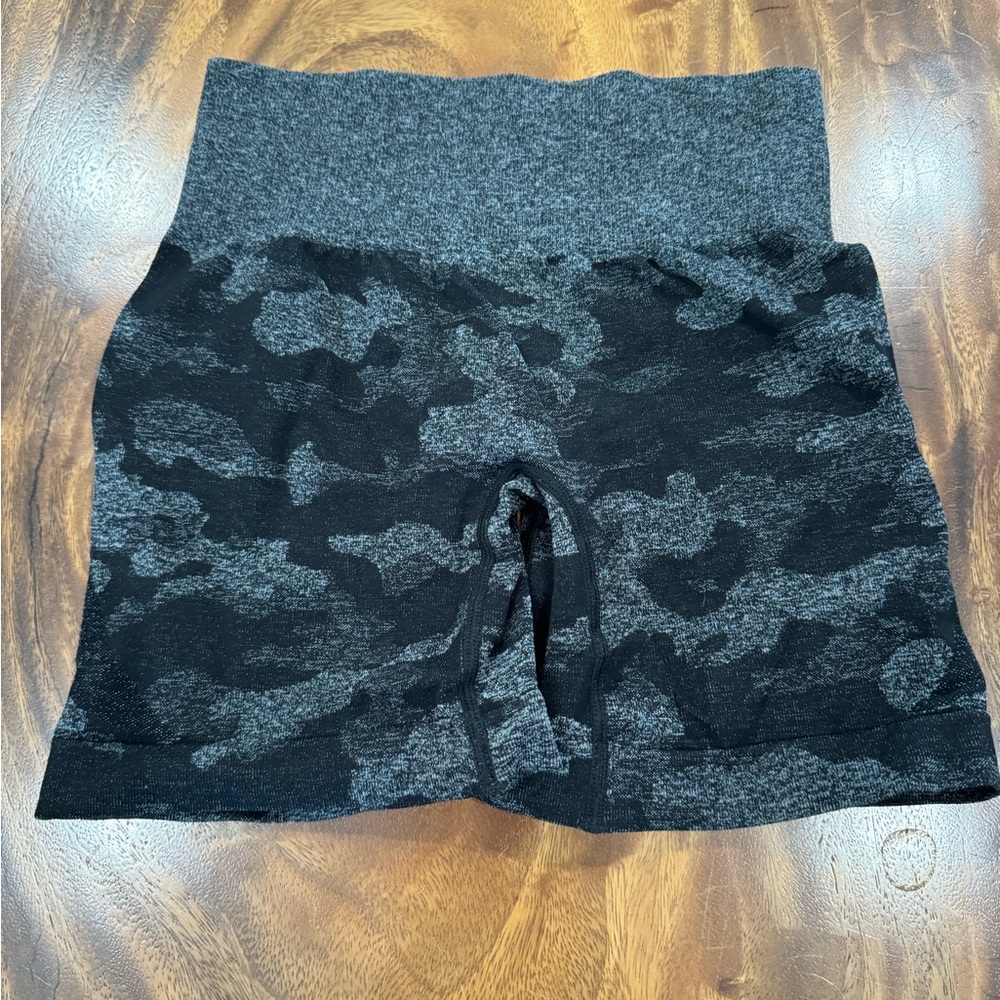 Violate the dress code seamless spandex shorts